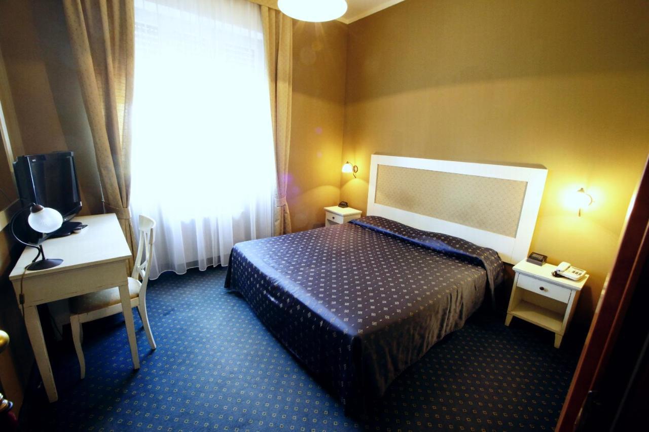 Hotel De La Ville 베레구아르도 외부 사진